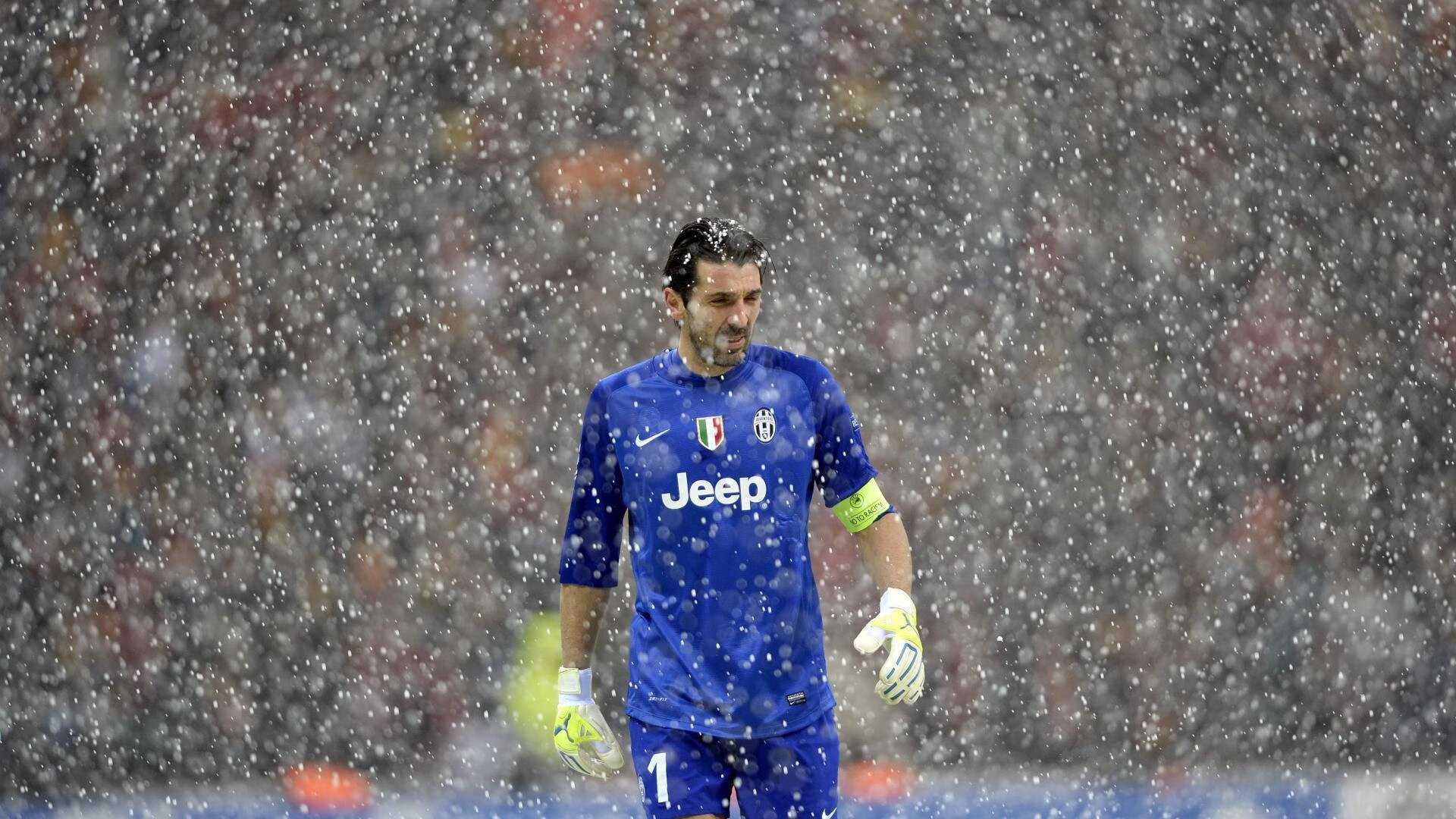 “德甲争冠线逐步拉近，领头羊压力增大”，德甲争四