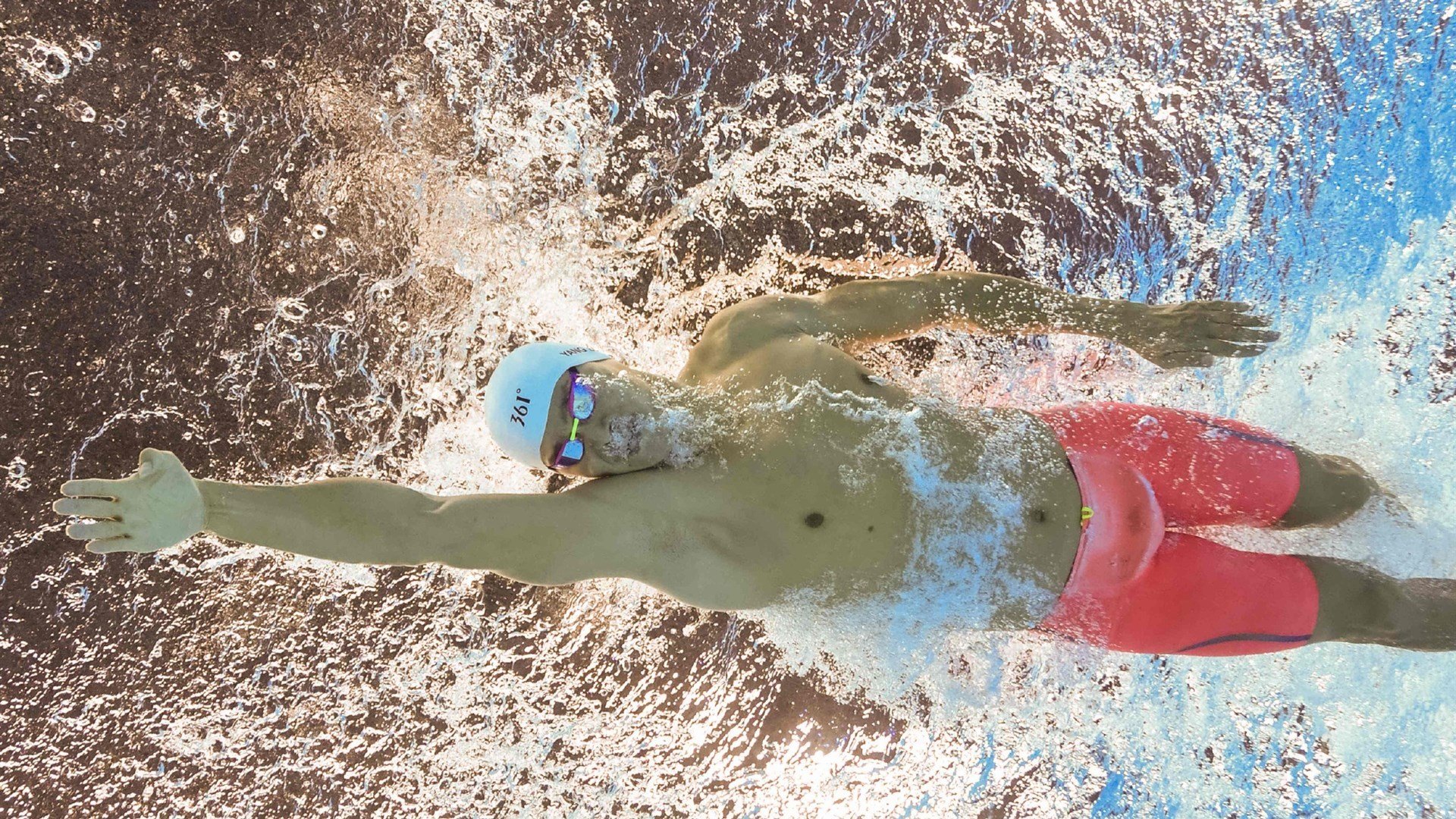 “血脉喷张：荒野追逐赛段中的生与死”