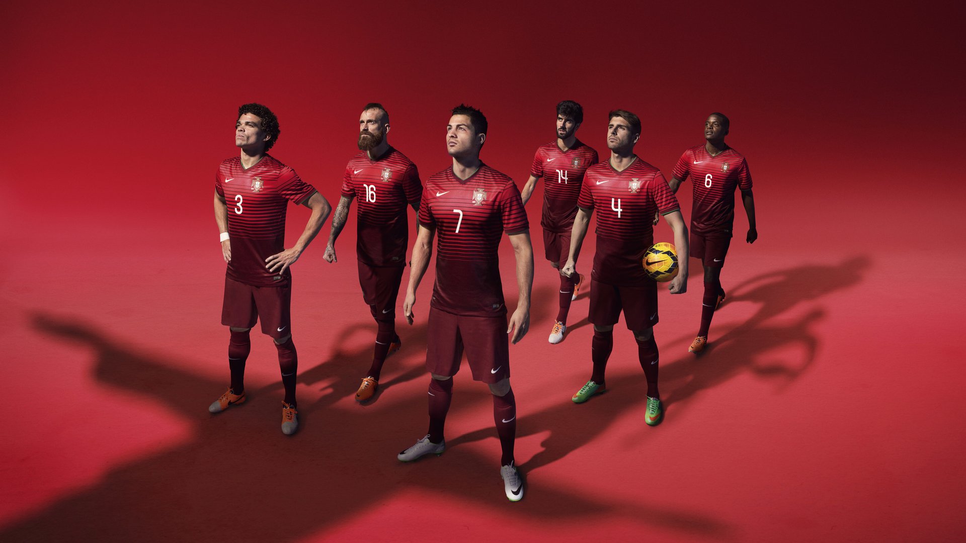 比赛背后:裁判判罚的细节解析,裁判过程